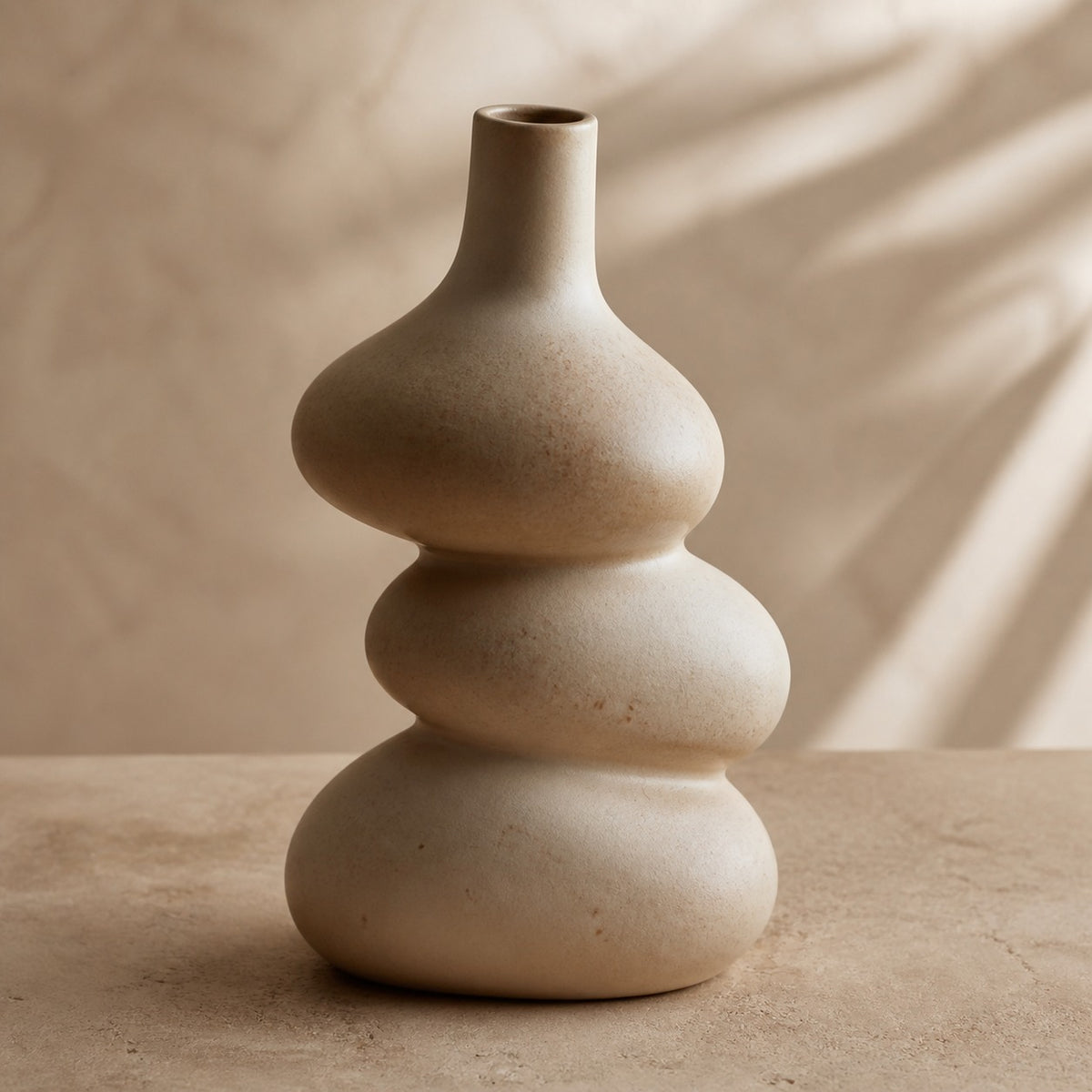 Coveintra Pebble Chimney Ceramic Vessel